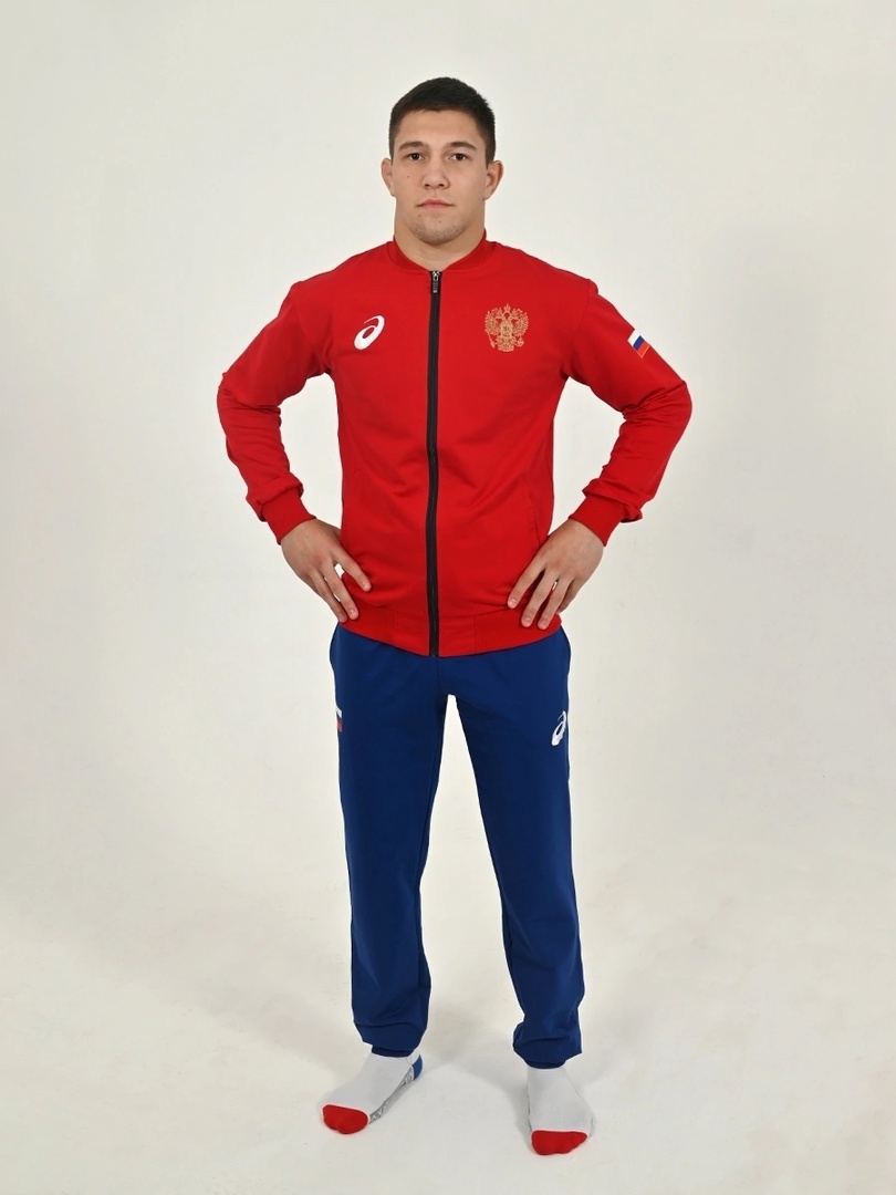 Костюм ASICS красно-синий 56 р